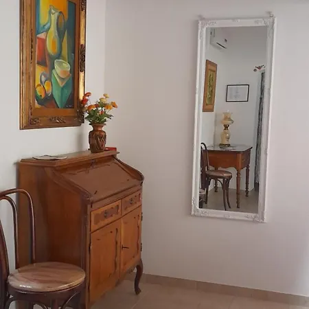 Emy House * Бишелье